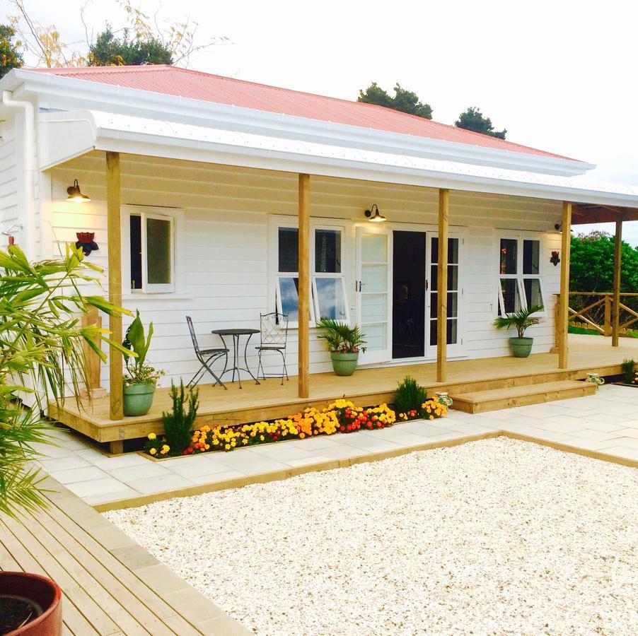 Marriner's Boutique Guesthouses Rawene Extérieur photo